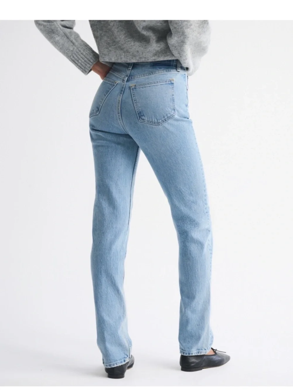 Abercrombie & Fitch The 90s Straight Ultra High Rise Women's Jean - Picture 3 of 5